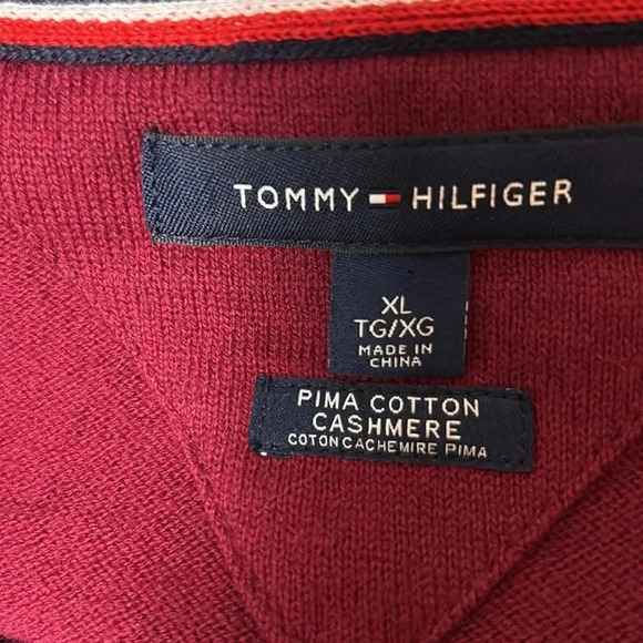 Tommy Hilfiger cashmere cotton blend  sweater,v neck,men size L, PTP 22”-25”. EC - Picture 6 of 12